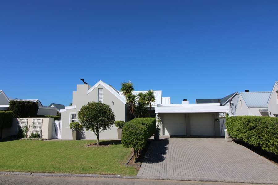 3 Bedroom Property for Sale in Kingswood Golf Estate Western Cape